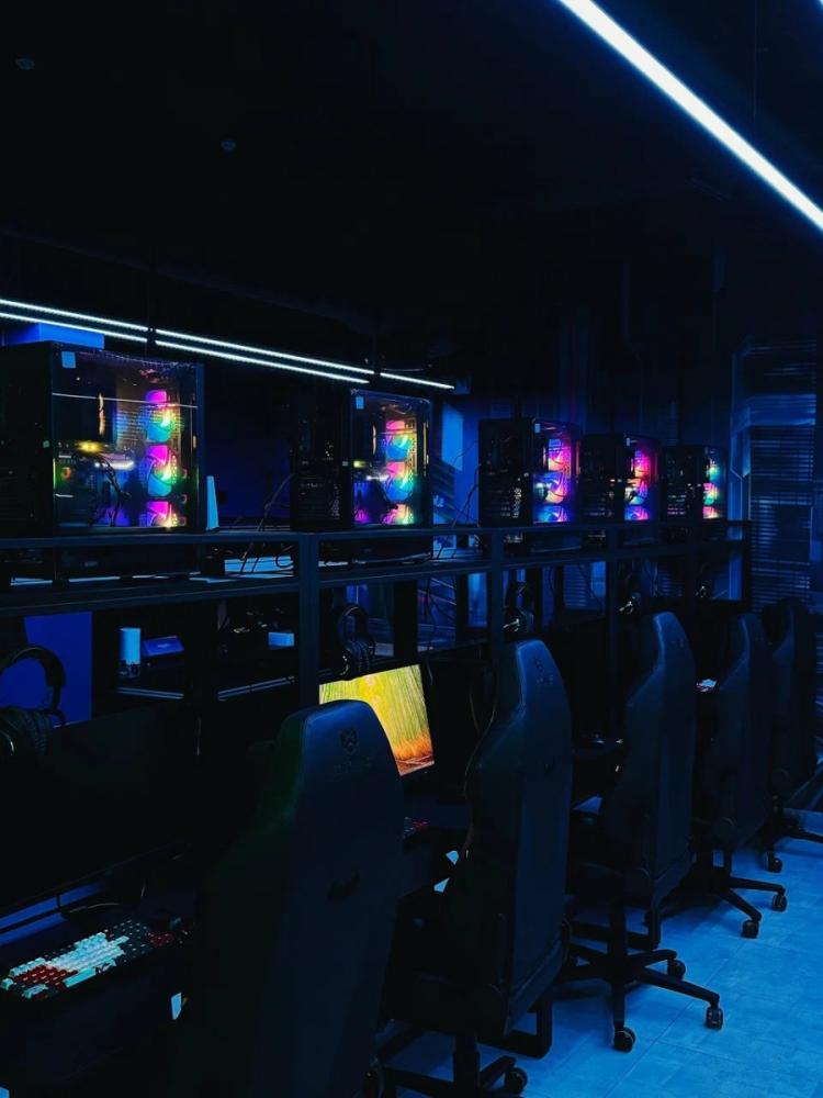 Примеры наших работ лофт мебель в интерьере.